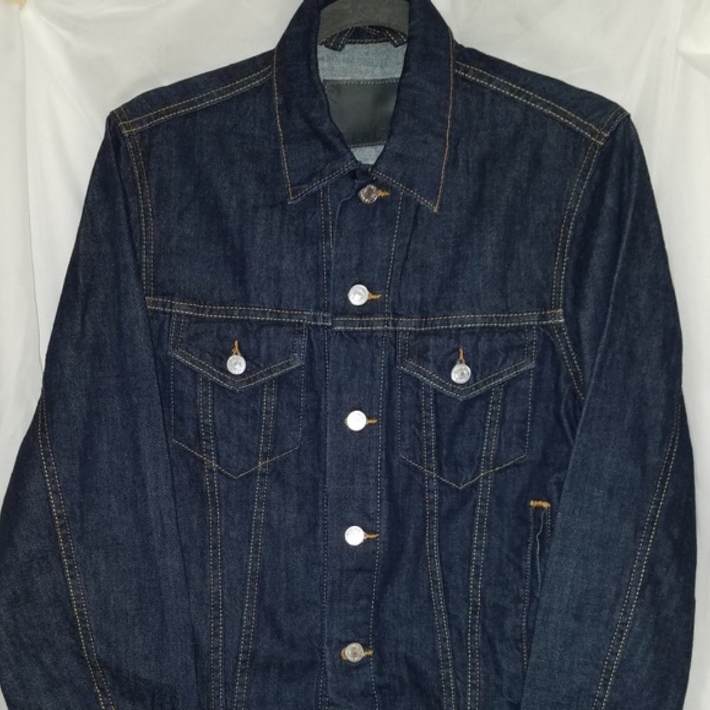 Denizen by Levi's Denim Trucker Jacket - Small (NWOT)